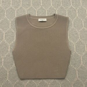 Aritzia Babaton cropped tank top